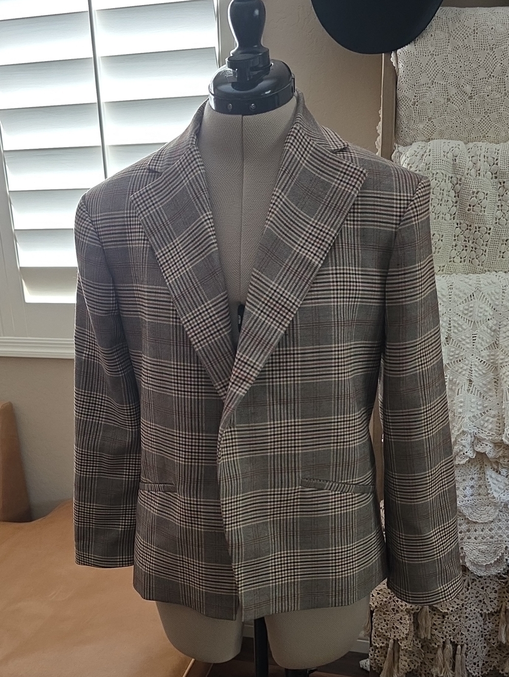 Zara Brown Glen Plaid Blazer with Subtle Ivory Windowpane - Picture 2 of 7